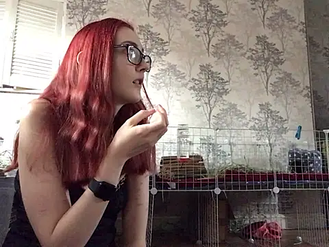 Snapshot of ivysplayhouse chatting on September 16, 11:29 am ivysplayhouse online show from September 16, 11:29 am