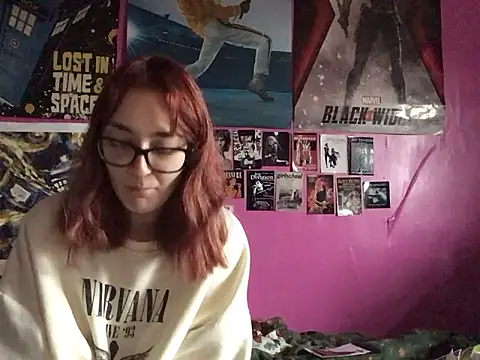 Snapshot of ivysplayhouse chatting on October 14, 2:52 pm ivysplayhouse online show from October 14, 2:52 pm