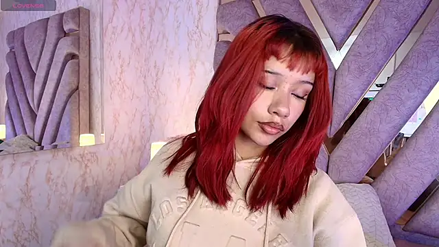 redd pandaa online show from December 14, 4:40 am