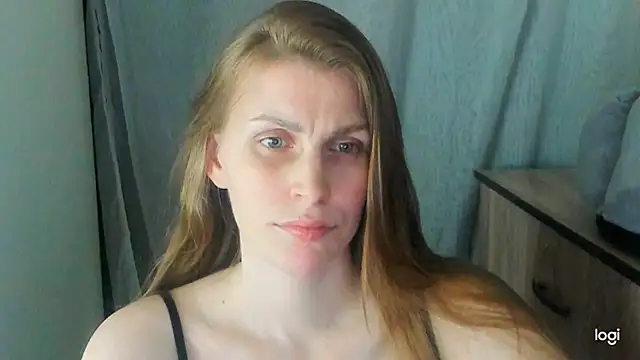 JuliaMuuun online show from June 24, 9:58 pm
