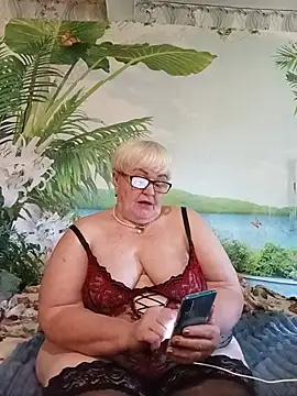VioletSweet5566 online show from July 4, 6:53 am