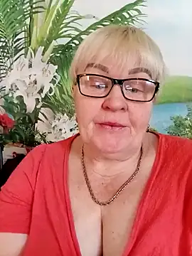 VioletSweet5566 online show from January 16, 8:32 am