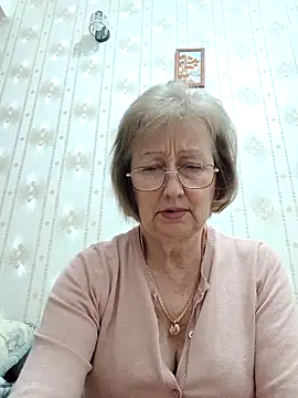 AlikaSwan5821 online show from February 24, 8:29 pm