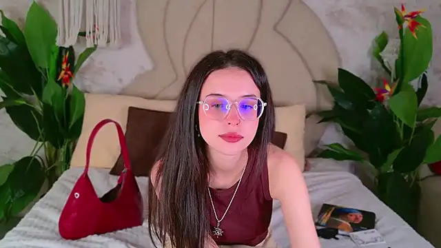Snapshot of LANA_MILANO chatting on October 4, 3:49 pm LANA MILANO online show from October 4, 3:49 pm