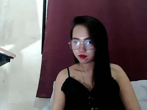 yourloving maris online show from March 28, 4:17 pm