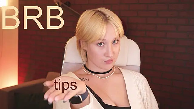 Snapshot of CinBellamy chatting on September 15, 3:31 pm CinBellamy online show from September 15, 3:31 pm