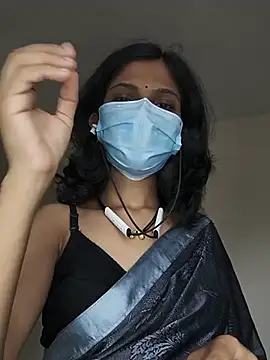 Shivani2002 online show from June 29, 9:38 am