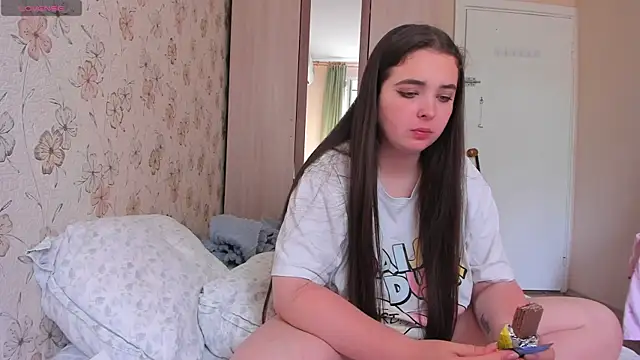 Alice next door online show from June 26, 12:06 pm