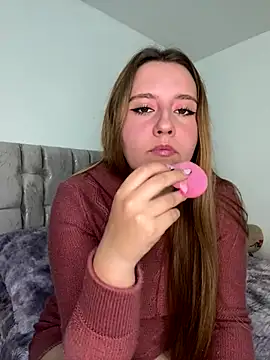 Cutie blondie online show from December 13, 8:48 pm