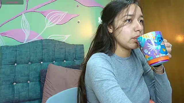 Snapshot of Emily__parker__ chatting on September 19, 12:15 pm Emily parker online show from September 19, 12:15 pm