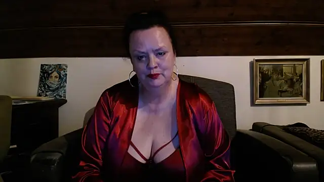 TiffanyMature online show from July 12, 8:20 pm