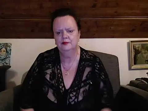 TiffanyMature online show from July 16, 8:46 pm