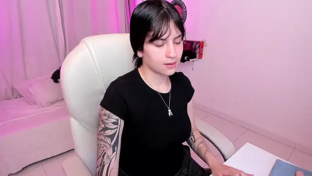 kurito  online show from October 5, 4:50 am