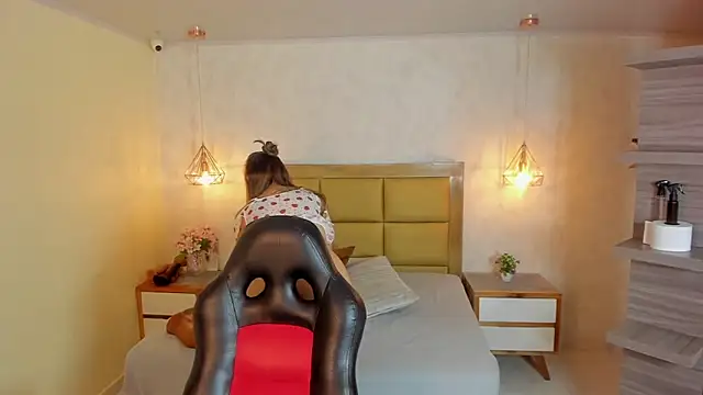 MELISSAROUGE online show from June 14, 7:47 pm