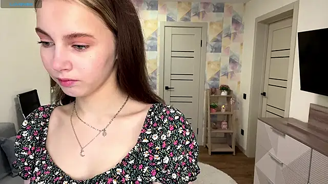 NylaNadler online show from February 13, 6:15 am