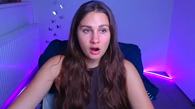 Snapshot of Stefanie_Sweet chatting on September 22, 5:28 am Stefanie Sweet online show from September 22, 5:28 am