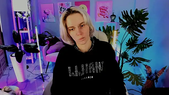 BethanyCloud online show from January 19, 8:32 am