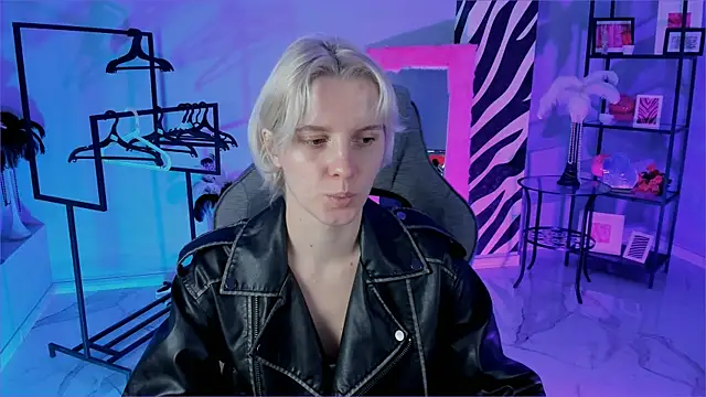 BethanyCloud online show from September 10, 5:29 am