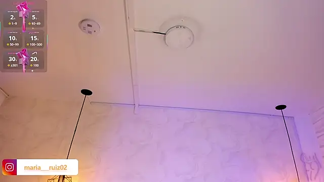 PAULETEJOHNSON online show from June 19, 2:49 am