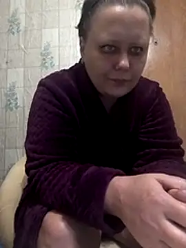 Snapshot of Tupo070481 chatting on October 17, 4:10 pm Tupo070481 online show from October 17, 4:10 pm