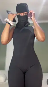 Sexy blackwoman online show from August 5, 8:48 pm