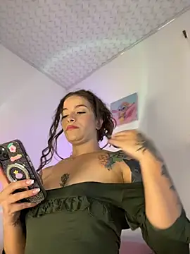alysa g  online show from July 1, 11:04 pm