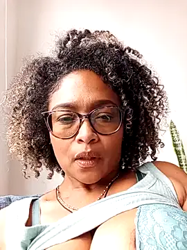 BiiancaEstradaa online show from February 17, 5:45 pm