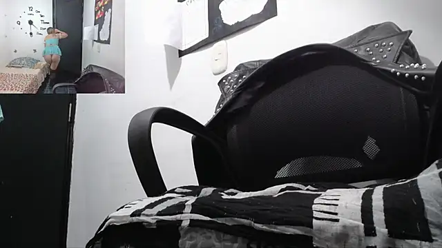 Skarleth Diaz online show from August 1, 3:30 am