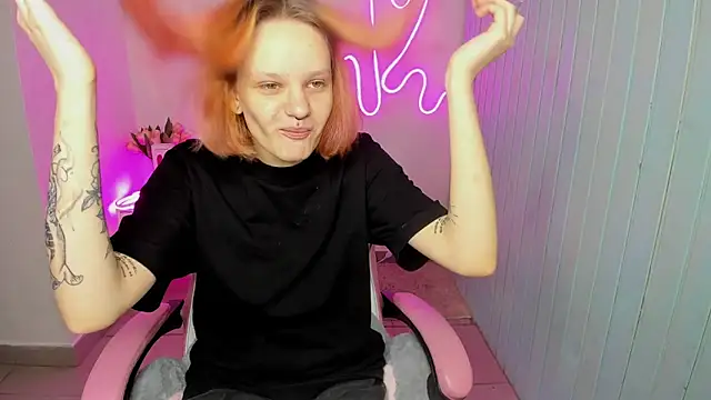 Elieiza xo online show from October 7, 9:25 am