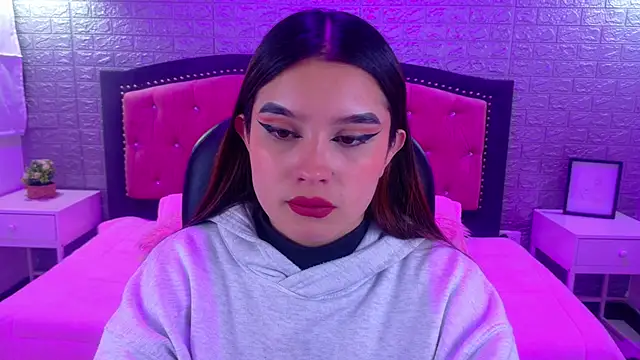 Natalie loffreda online show from December 19, 3:21 am