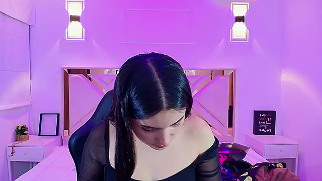 Natalie loffreda online show from July 25, 7:43 pm