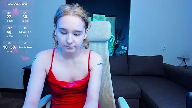 Snapshot of uco_mon chatting on October 10, 3:28 pm uco mon online show from October 10, 3:28 pm