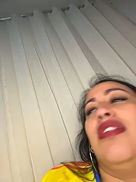  ruby manrique  online show from June 18, 4:03 am