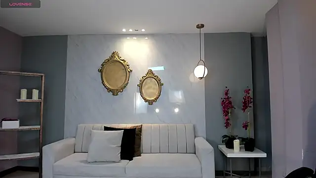Snapshot of NataliaGaret chatting on October 9, 3:21 am NataliaGaret online show from October 9, 3:21 am