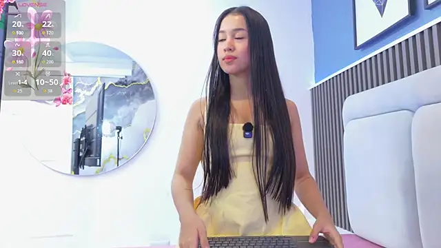 lily  star online show from July 11, 3:39 am