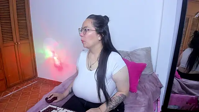 Ashley Monroe online show from March 12, 8:55 pm