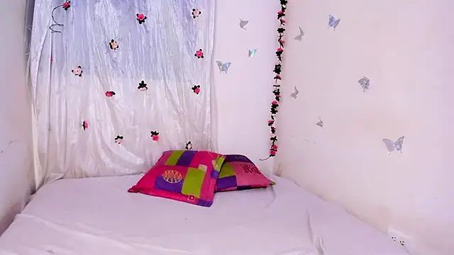 EVELYNN LUXX online show from July 22, 12:44 am