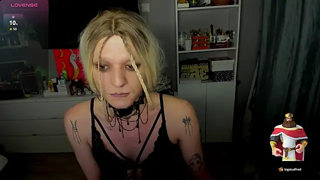 Kkkylie online show from March 4, 1:45 am