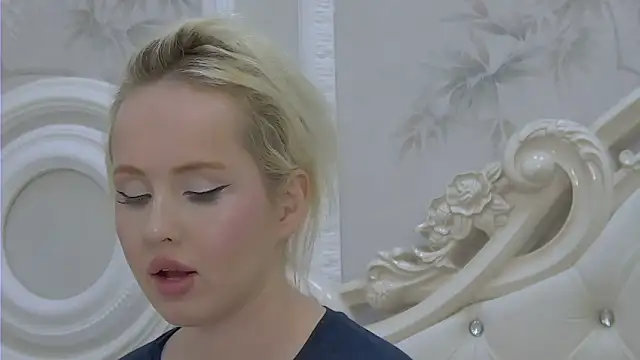 EllieFrosty  online show from July 14, 12:55 am