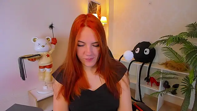 Snapshot of Gingerr_pie chatting on October 19, 6:43 pm Gingerr pie online show from October 19, 6:43 pm