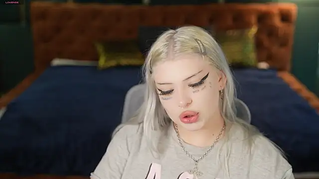 Yuki sun online show from November 22, 3:37 pm