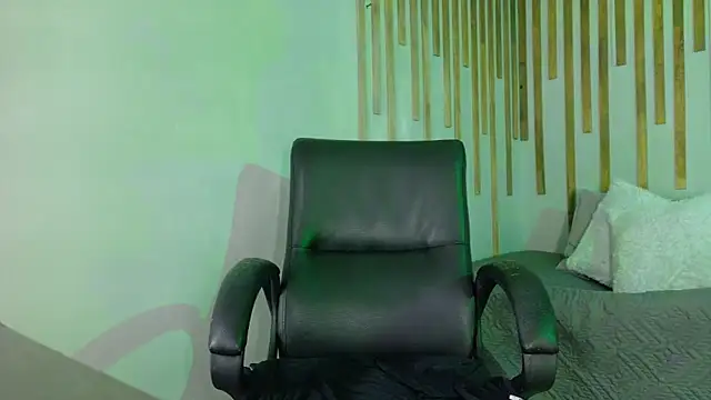 Snapshot of Angel_saez chatting on September 15, 10:45 am Angel saez online show from September 15, 10:45 am