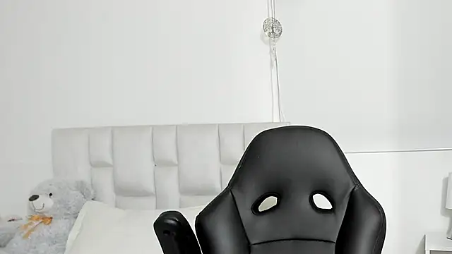 Ms milarose online show from November 20, 4:13 am