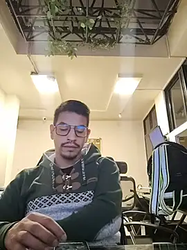 Juann-cock online show from June 12, 5:15 am