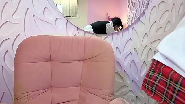 VioletxBloom online show from February 25, 8:18 pm