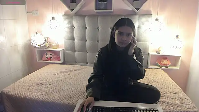 Kaliykatie online show from April 28, 4:05 am