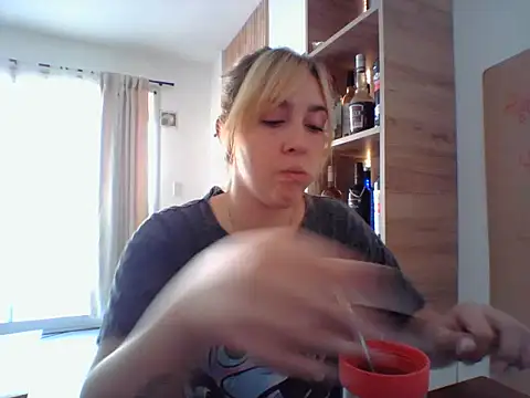Snapshot of ayebran chatting on September 30, 11:38 am ayebran online show from September 30, 11:38 am