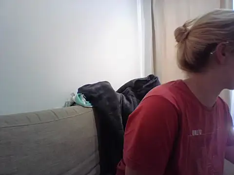 Snapshot of ayebran chatting on September 22, 1:53 pm ayebran online show from September 22, 1:53 pm