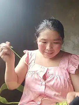 quynhkoolbae online show from June 22, 5:26 am
