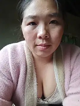 quynhkoolbae online show from June 14, 2:24 am